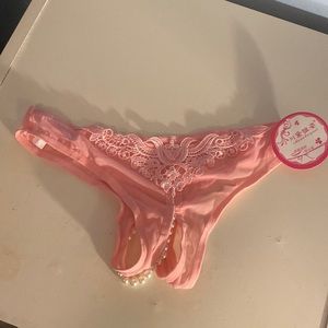 Women’s intimates lingerie undies (PINK)
brand new 
Size small/petite